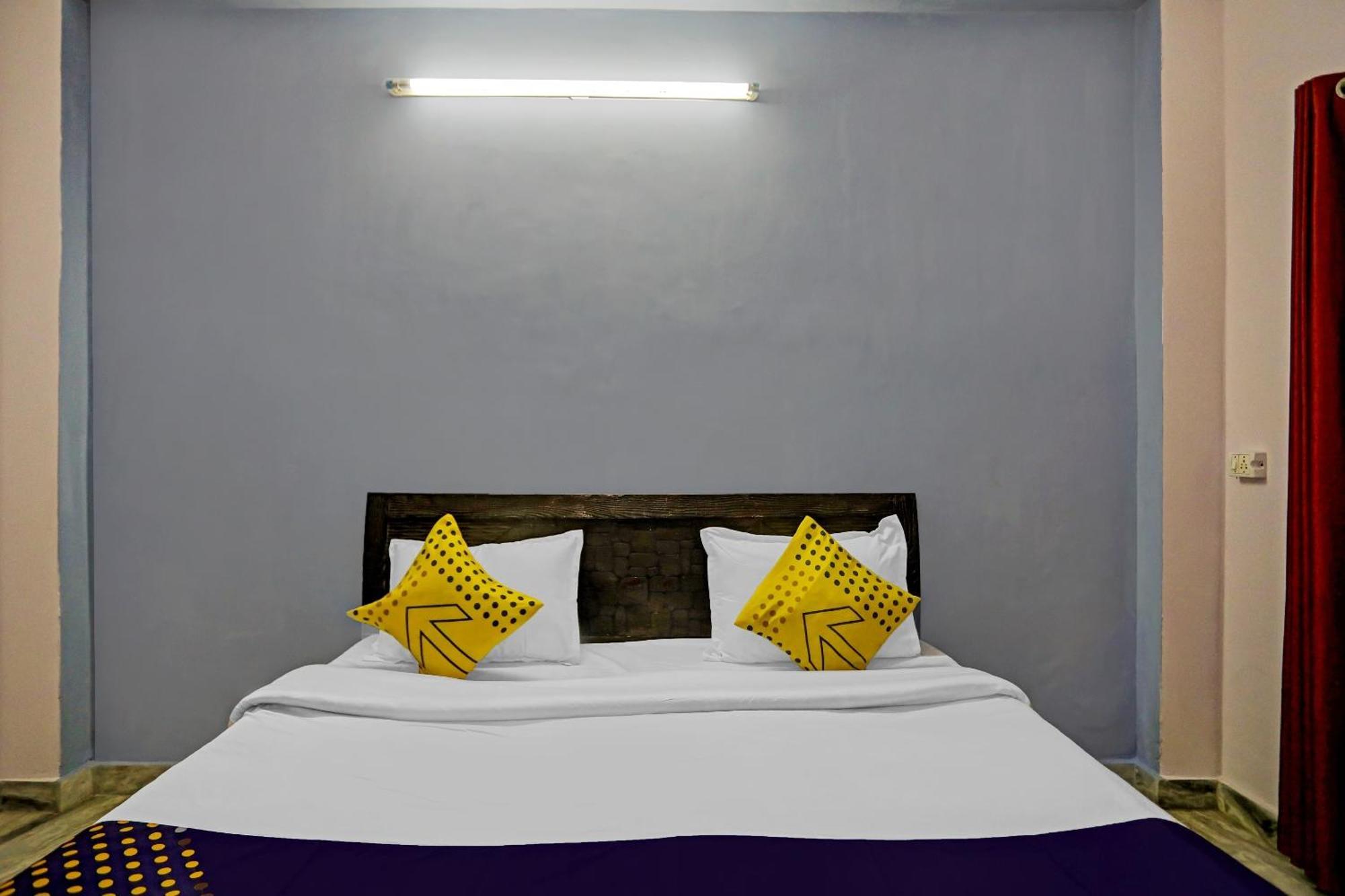 Spot On Raj Hotel Vip Near Worlds Of Wonder Kalkaji Devi Bagian luar foto