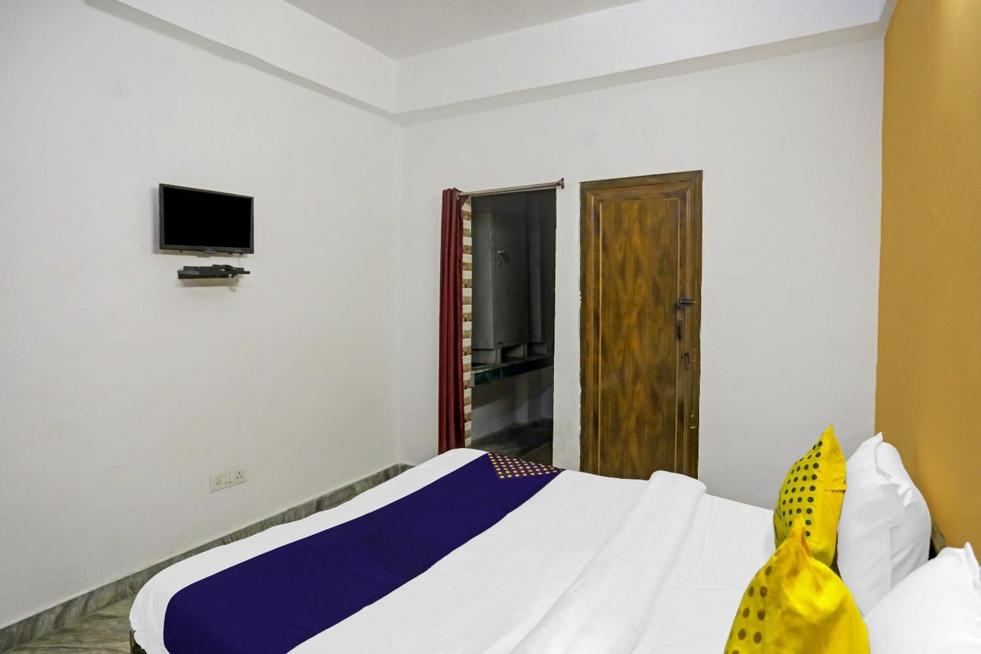 Spot On Raj Hotel Vip Near Worlds Of Wonder Kalkaji Devi Bagian luar foto
