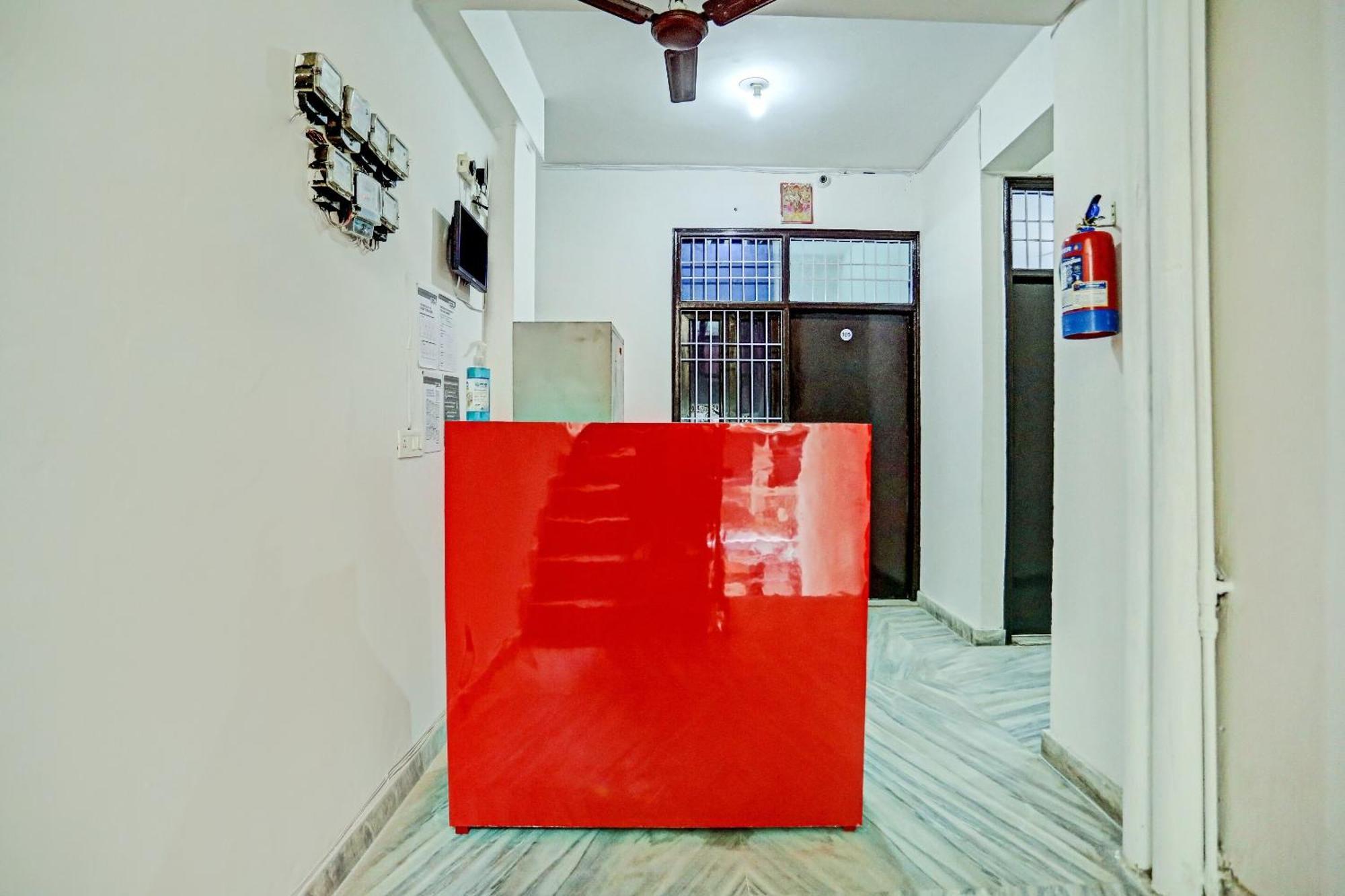 Spot On Raj Hotel Vip Near Worlds Of Wonder Kalkaji Devi Bagian luar foto