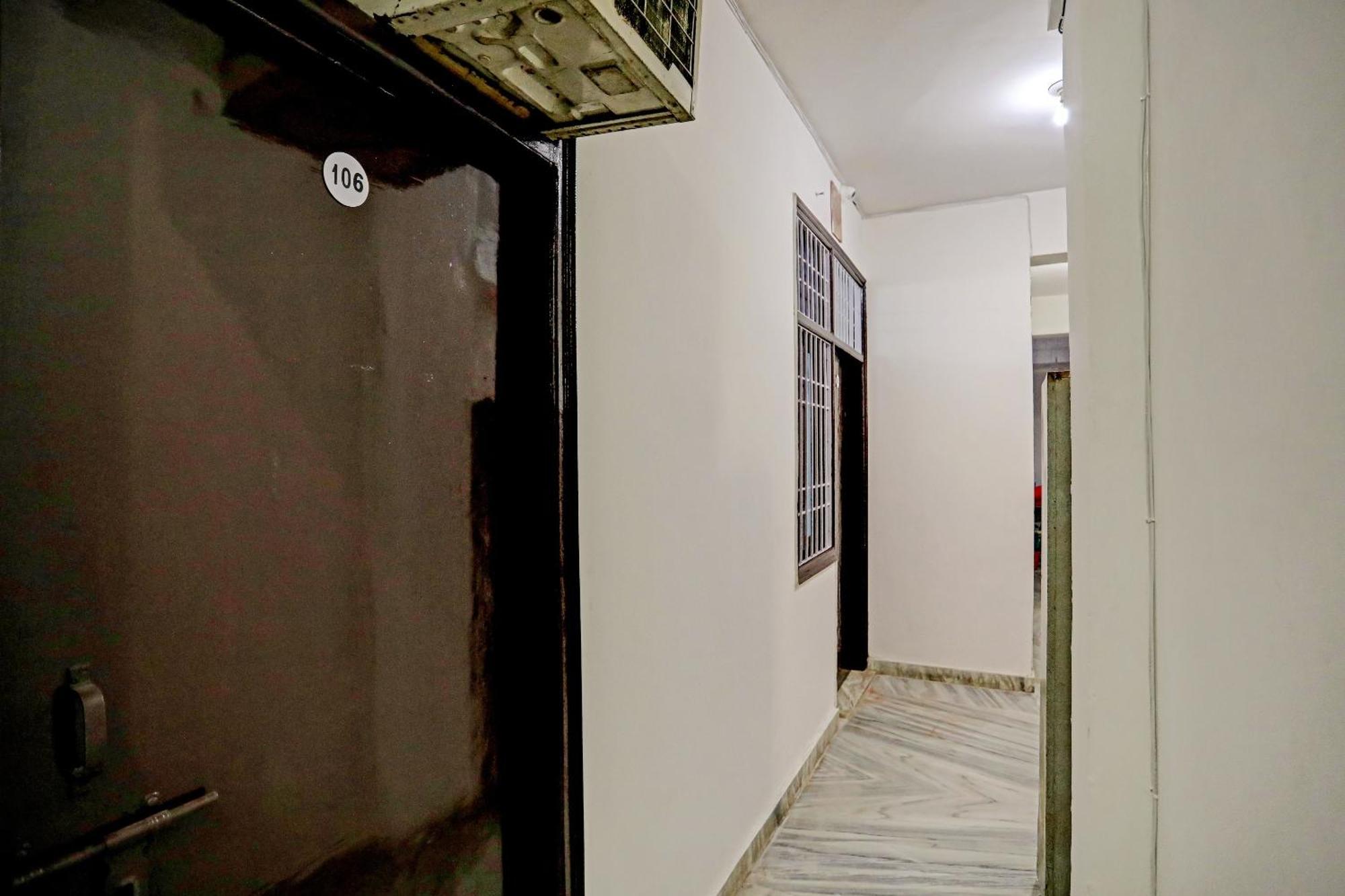 Spot On Raj Hotel Vip Near Worlds Of Wonder Kalkaji Devi Bagian luar foto