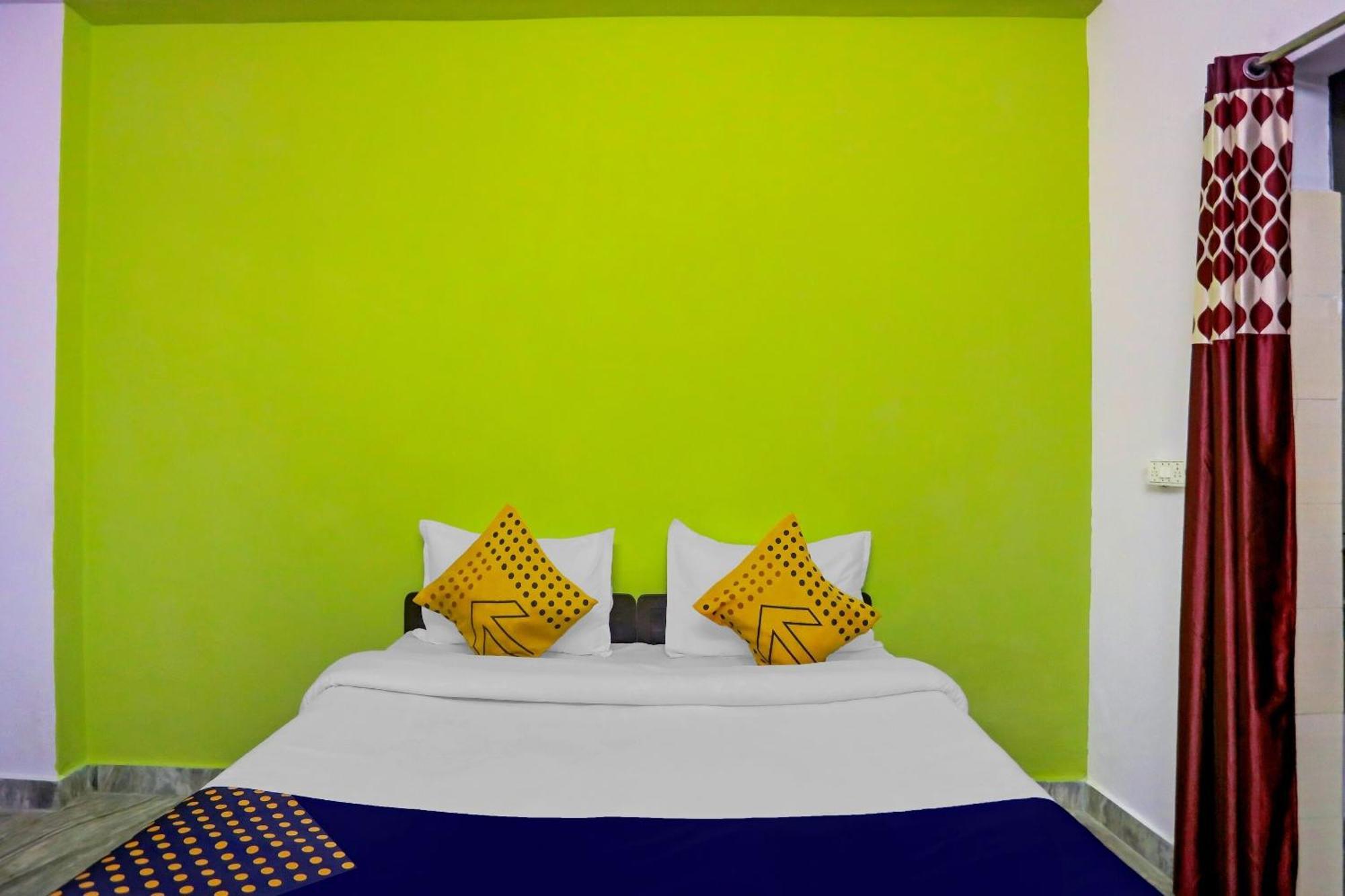 Spot On Raj Hotel Vip Near Worlds Of Wonder Kalkaji Devi Bagian luar foto